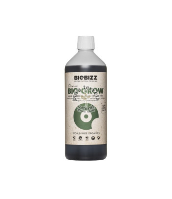 Botella con fertilizante Bio Grow, para la fase vegetativa.